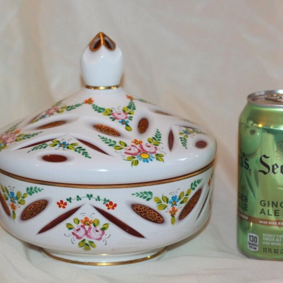 Large Czech Bohemian Cranberry to White Cased Glass Lidded Candy Dish LOT 4352 - Picture 2 of 5